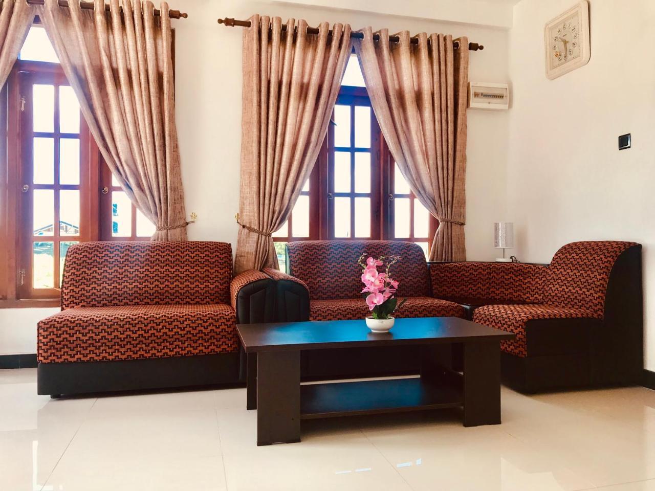Loversleap Bungalow Нувара Елия Екстериор снимка