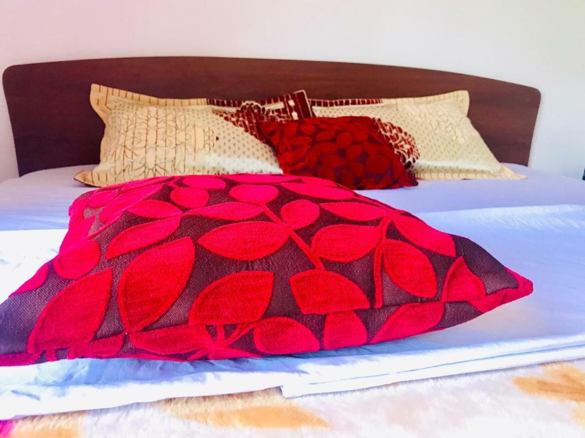 Loversleap Bungalow Нувара Елия Екстериор снимка